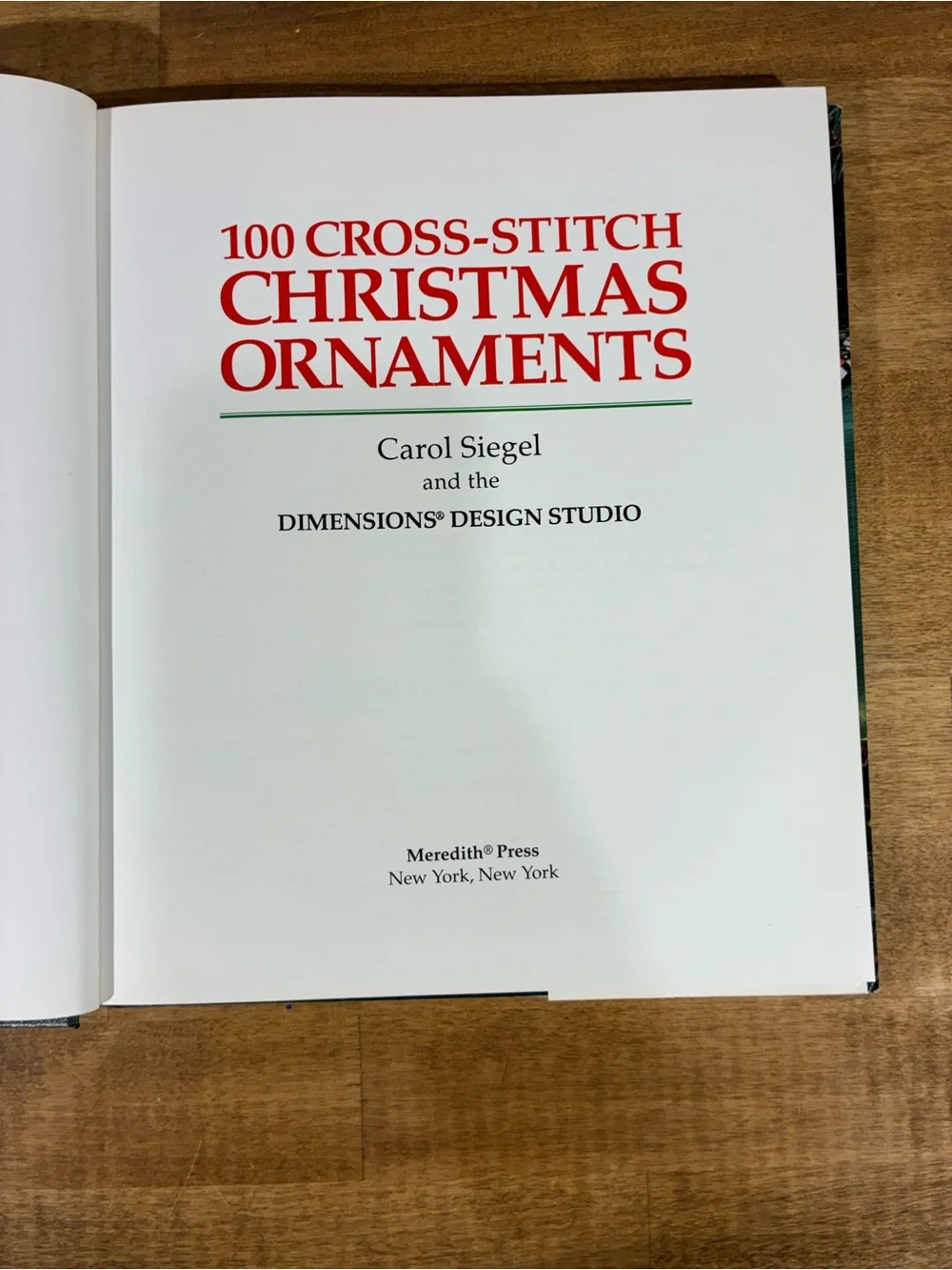 1991 100 Cross Stitch Christmas Ornaments Hardcover Carol Siegel Patterns